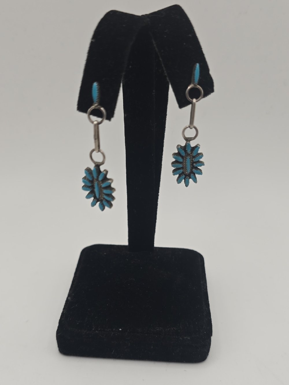 Vintage Native American Turquoise Flower Dangle Earrings